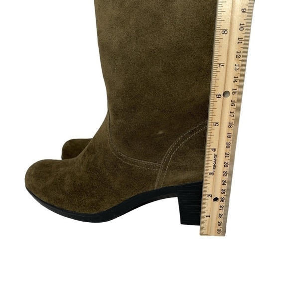 Clarks Bendables Ankle Boots Size 9M Olive Green Leather Faux Sherpa Cuff - Picture 5 of 10